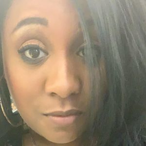 Meet your Posher, Janelle